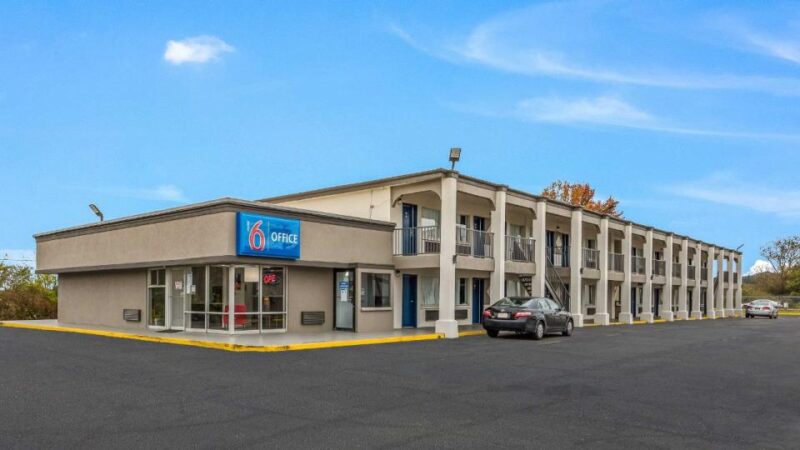 Motel 6 Tupelo