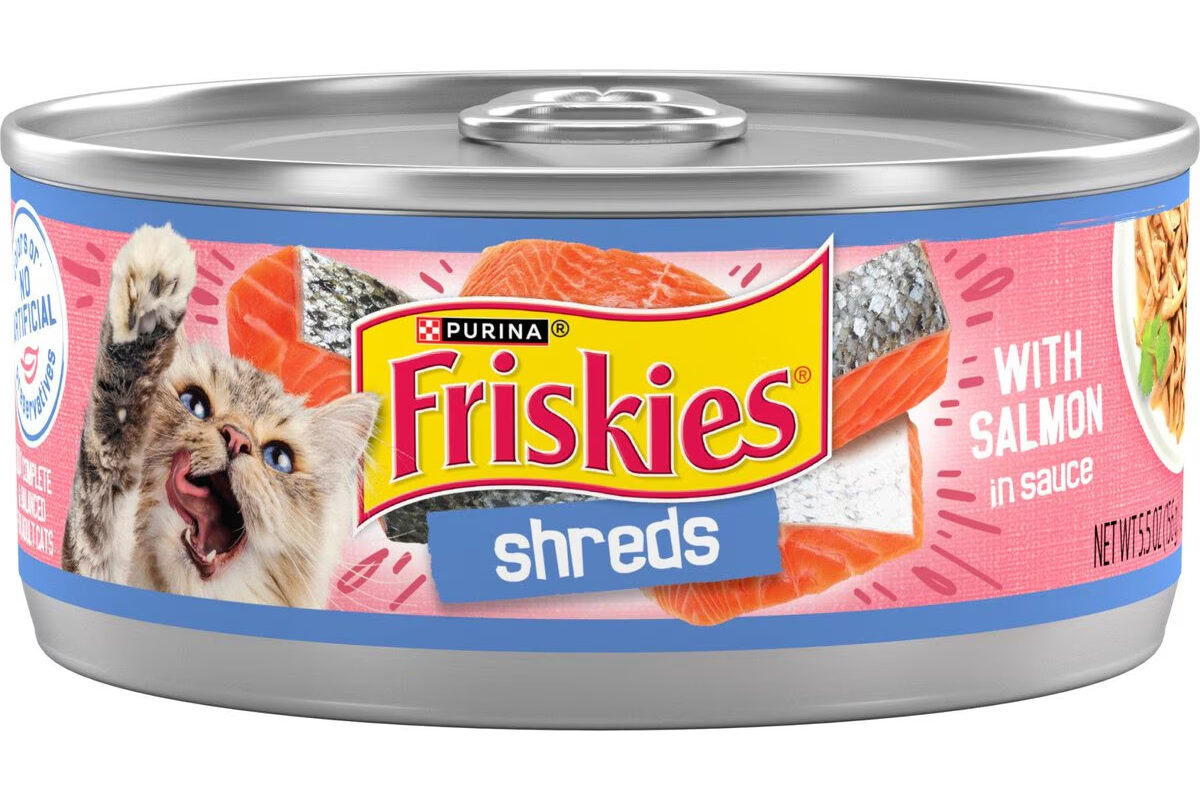 Friskies Savory Shreds Salmon in Sauce Canned Cat Food