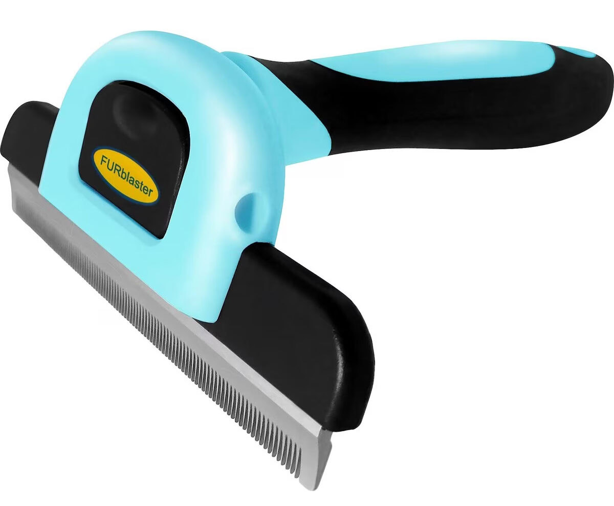 DakPets De-shedding Pet Brush