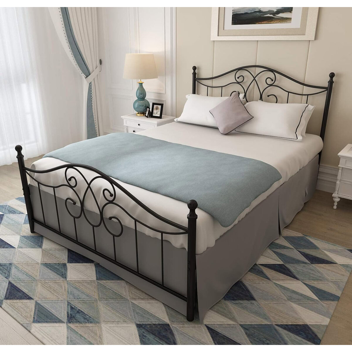 Vintage Sturdy Queen-size Metal Bed Frame