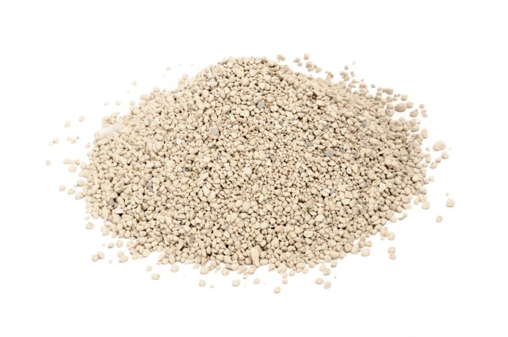 Clay litter