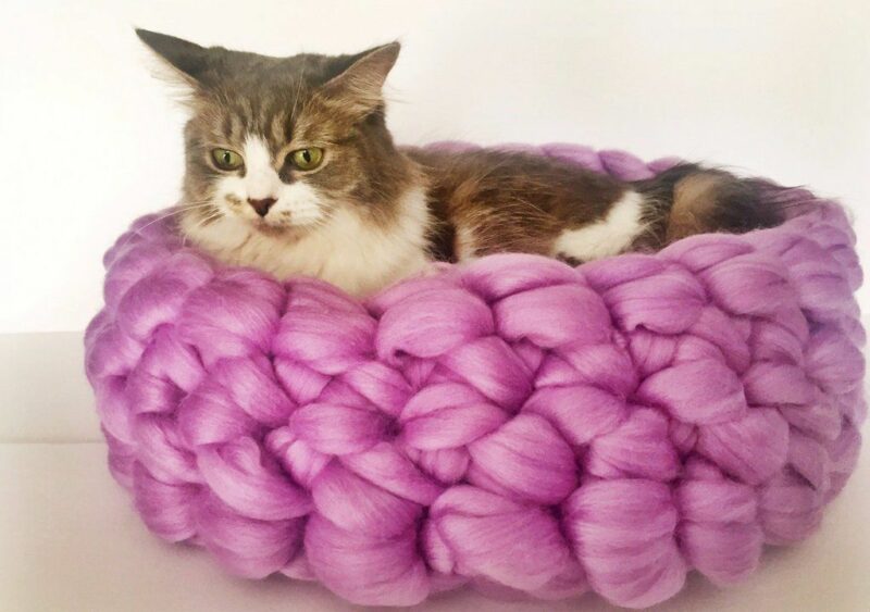 DIY Crocheted (Thick Yarn) Bed