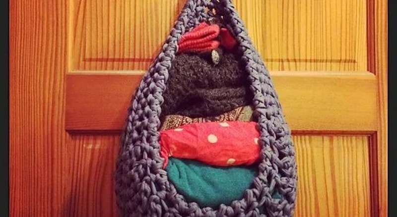 DIY No Sew Cat Hammock