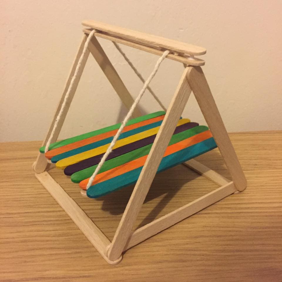 DIY Popsicle Pallet Swing