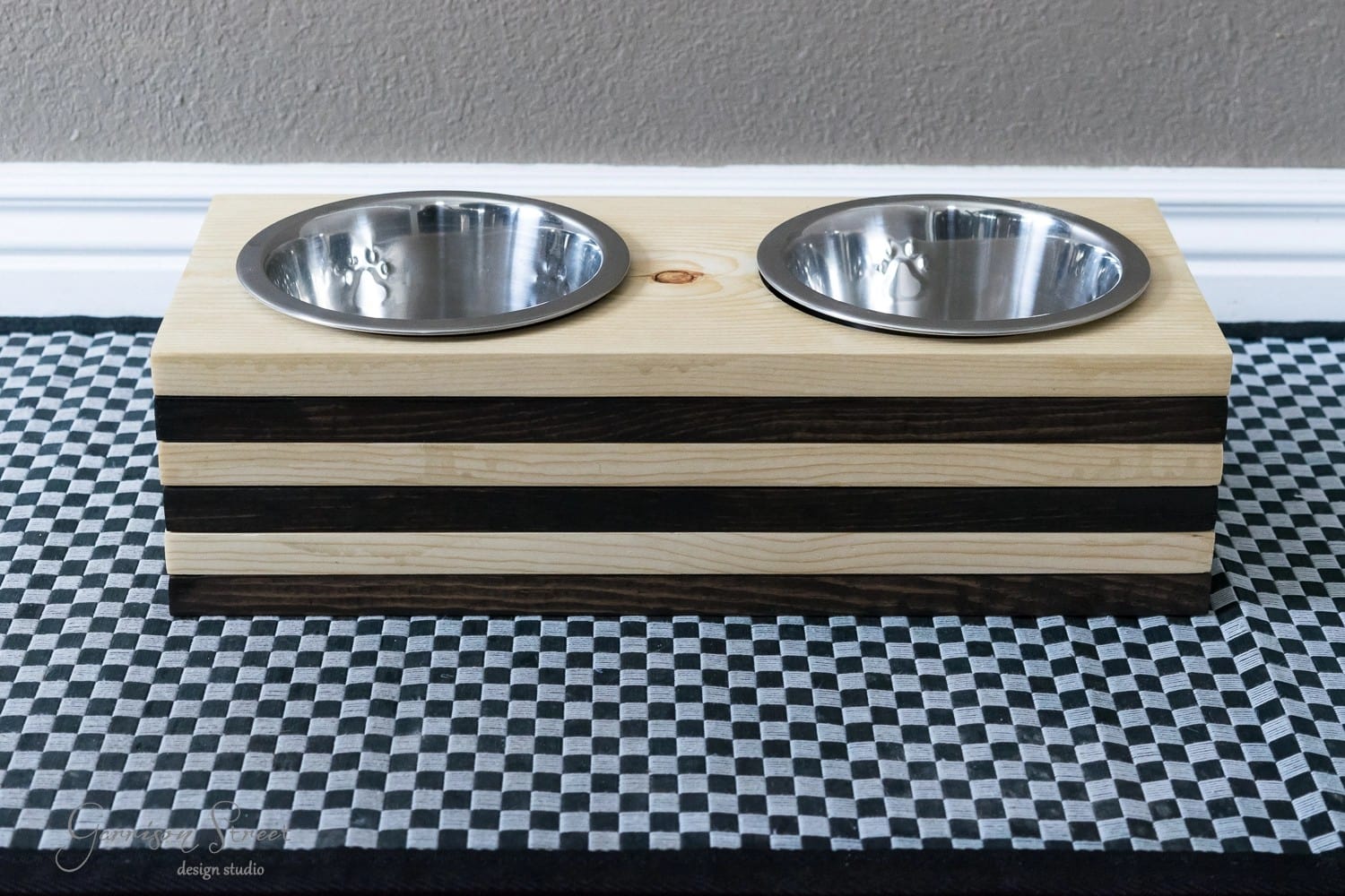 DIY Raised Cat Bowl