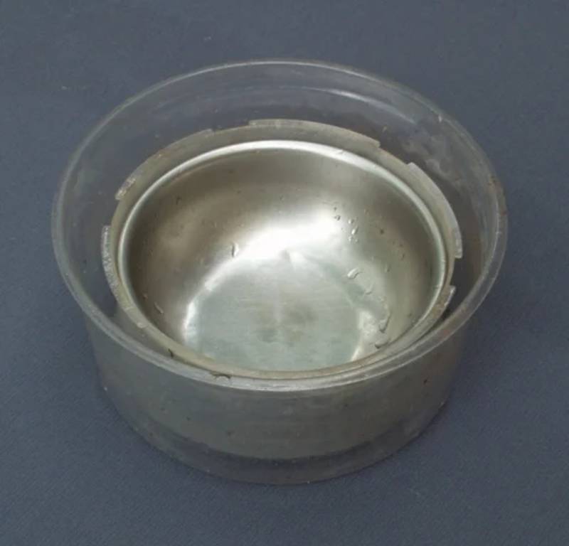 DIY ant-proof pet food bowl
