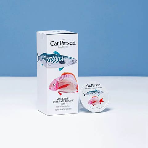 cat person mackerel and bream wet food