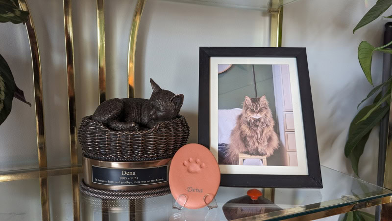 dena's memorials