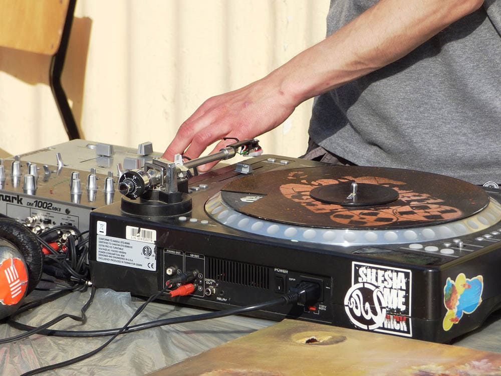 dj at house party