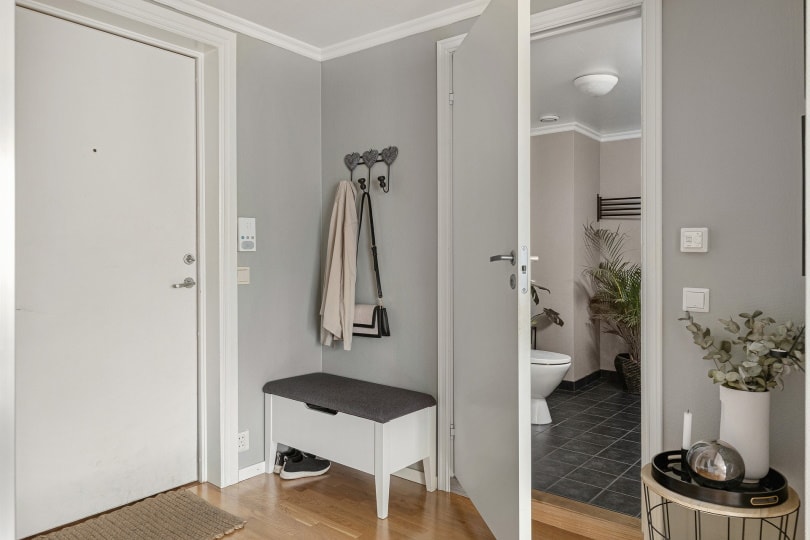 open toilet door