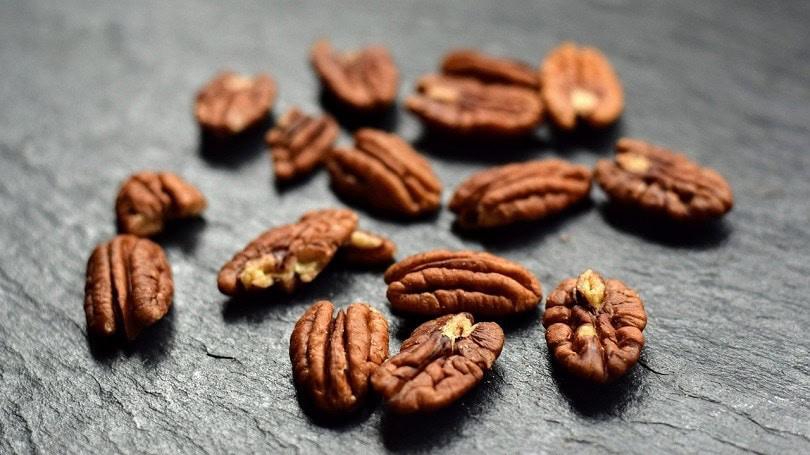 pecans-pixabay